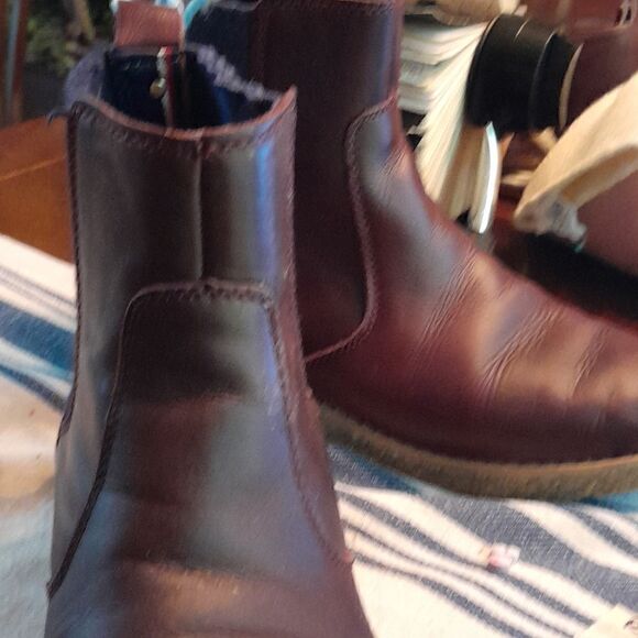 Tommy Hilfiger  "Twitza" Boots...Size 6.5. EUC - Picture 9 of 9